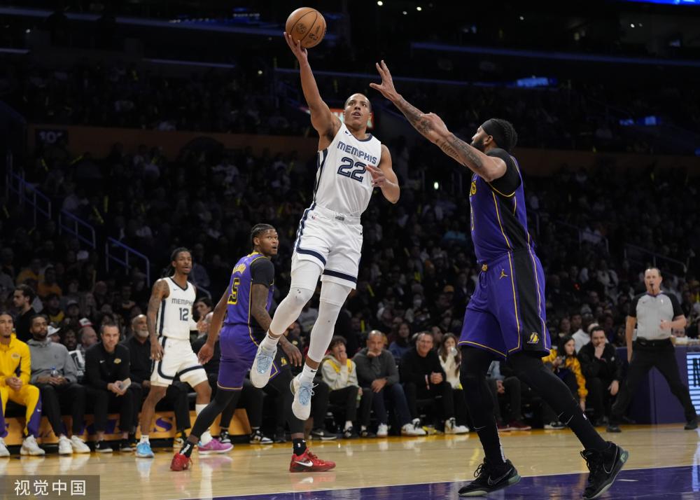 认为他通过 认为他通过