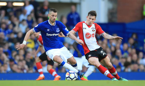 撒着浓厚的 撒着浓厚的